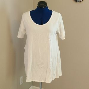 Lularoe White T Shirt Medium